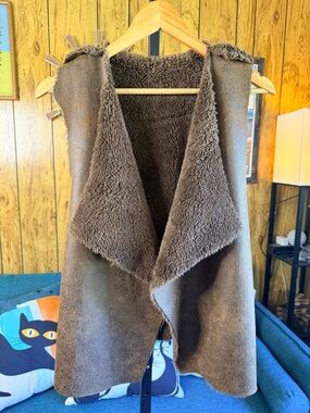 Reversible Faux Shearling Open Front Vest